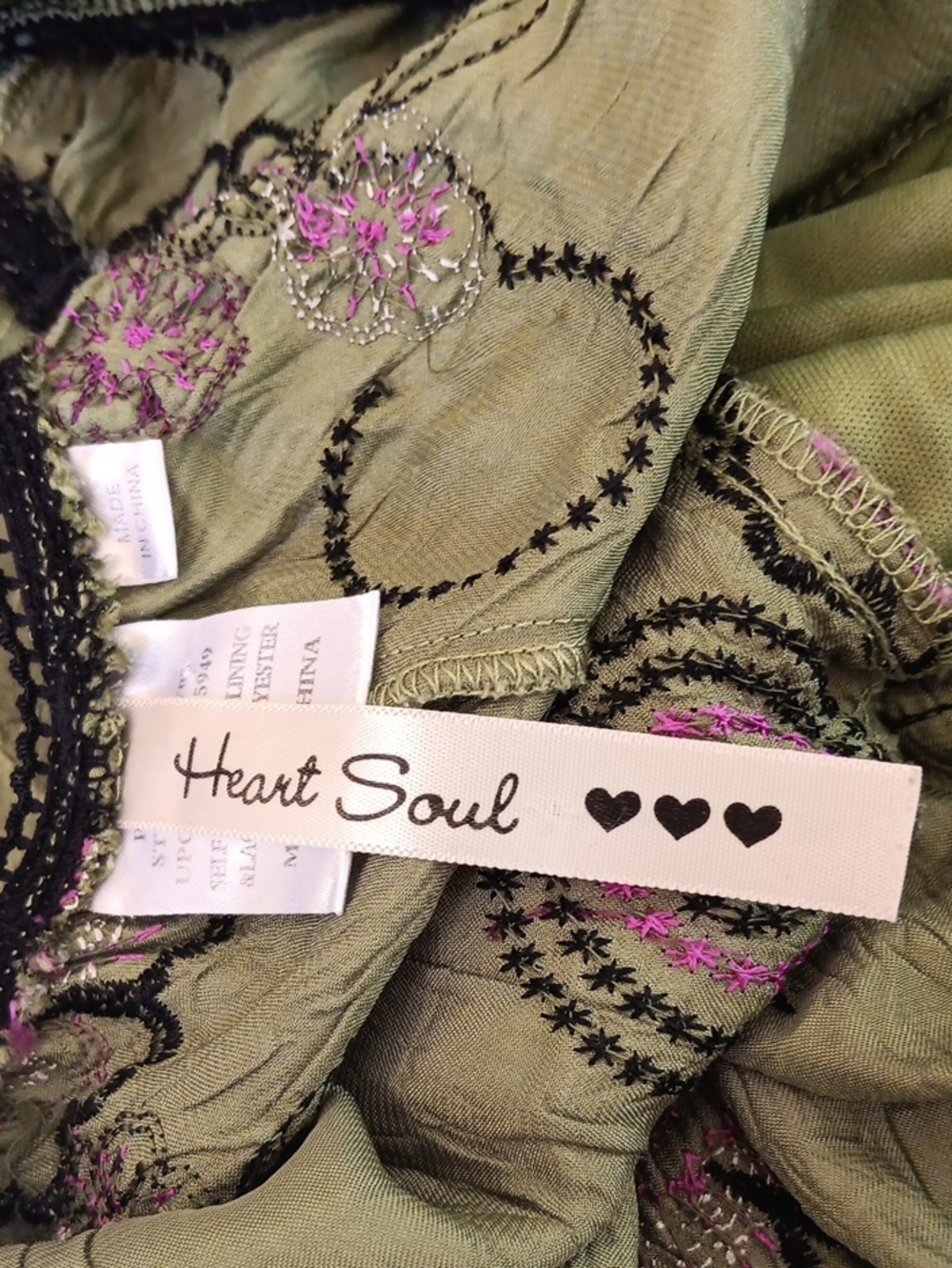 Heart Soul Olive Green Satin Top with Black Lace and Pink Floral Embroidery. Y2K - Picture 7 of 12